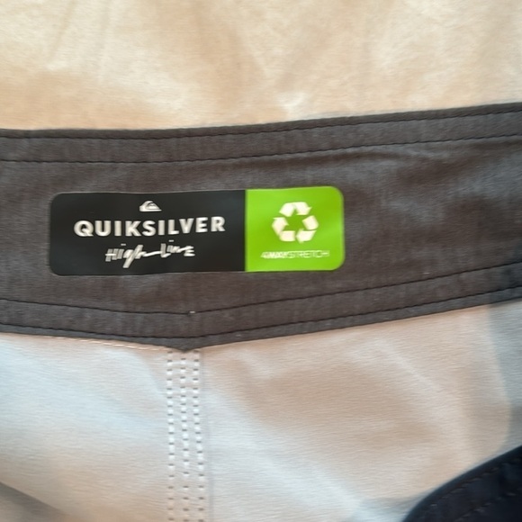 Quicksilver 🔥last chance 🔥⭐️green gray black board shorts - Picture 5 of 7